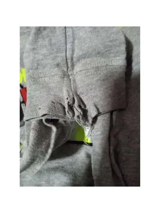 Nike Boys T-shirt Size XL 18 Long Sleeve Grey Winter Fall Clothes - Picture 7 of 7